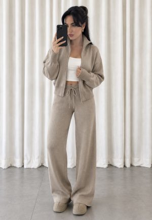 Ekru Model1 300x433